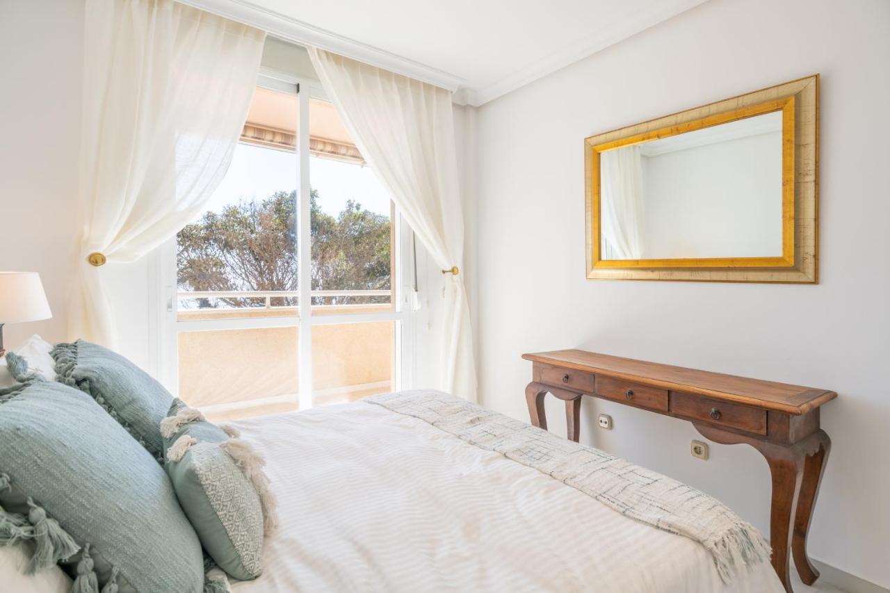Apartamento Familiar Vistas Al Mar By Rent Me Estepona Exterior photo